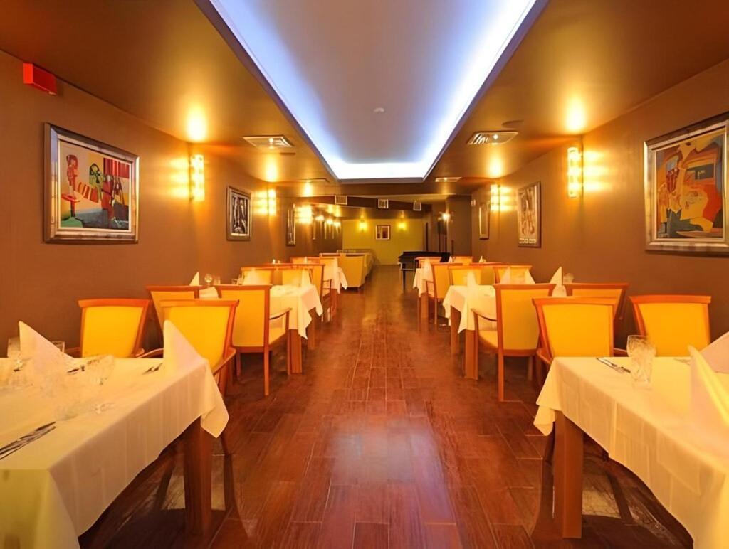 Hotel City Pleven Exterior foto