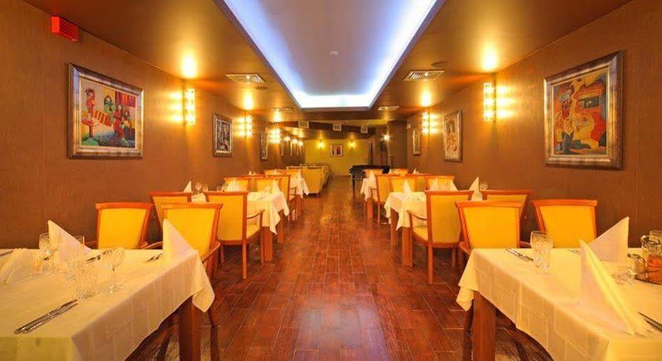 Hotel City Pleven Exterior foto